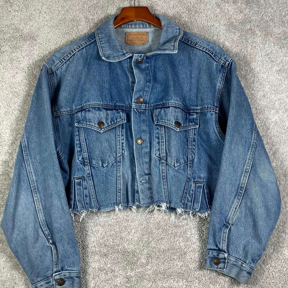 Vintage Levis Denim Jacket Womens Medium Blue Cropped Raw Hem 706080217